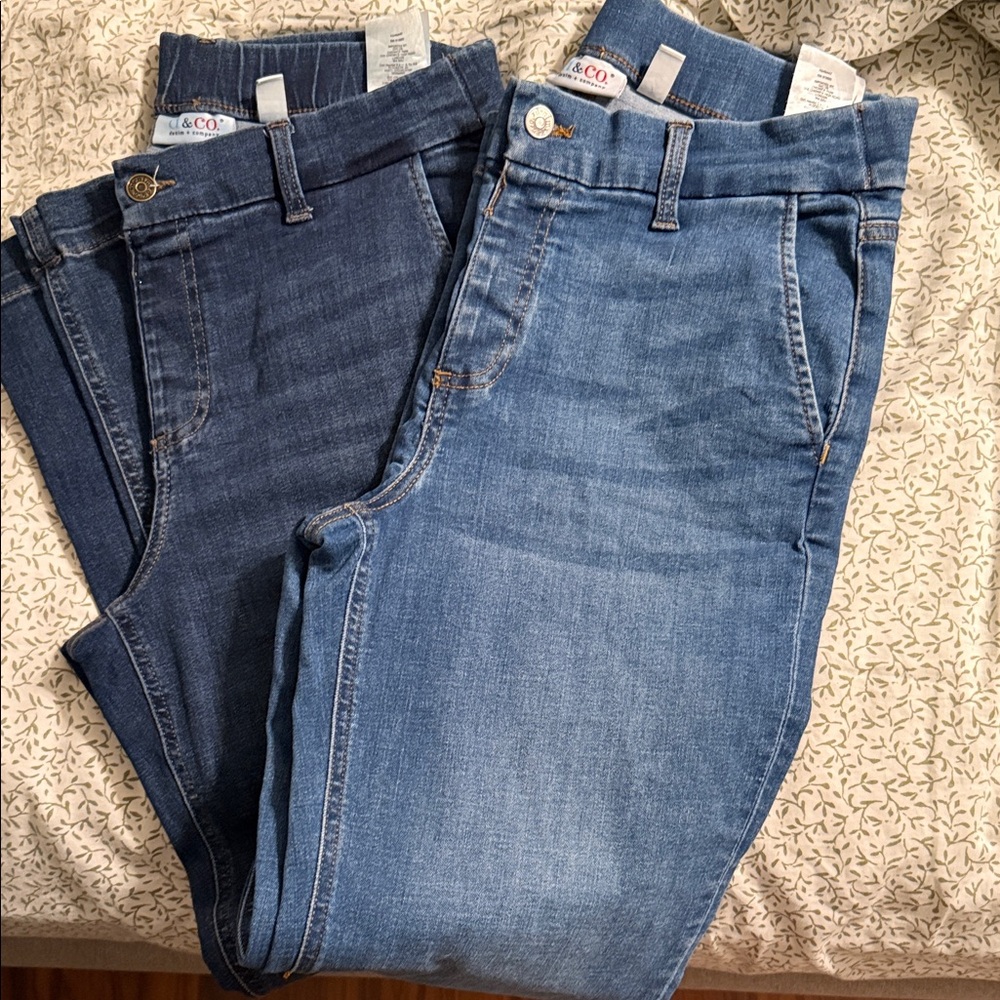 Denim&Co Women's Dark and Light Blue Skinny Jeans